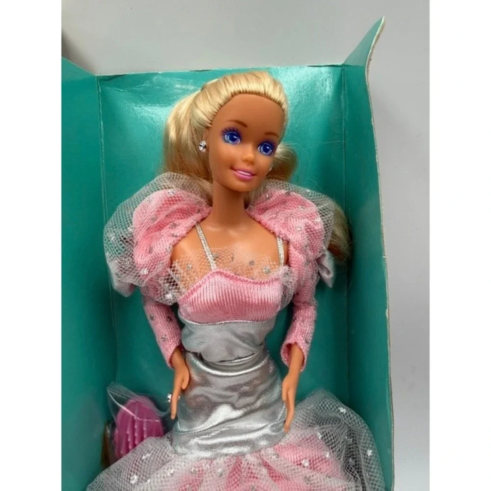 Vintage 1990 Mattel Evening Elegance Barbie Doll 7057 Pink Silver Gown Box